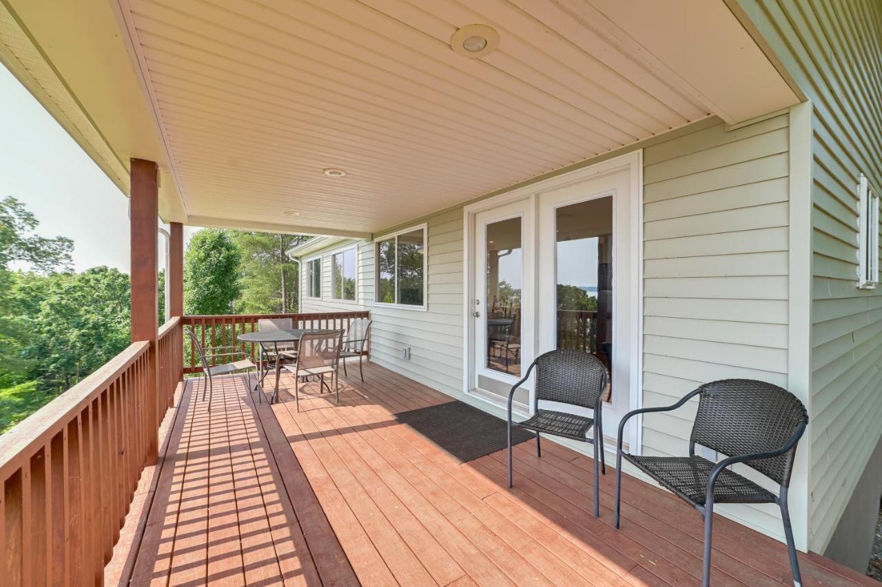 Kentucky Lake Getaway With Lookout Deck, Water View! New Concord 외부 사진