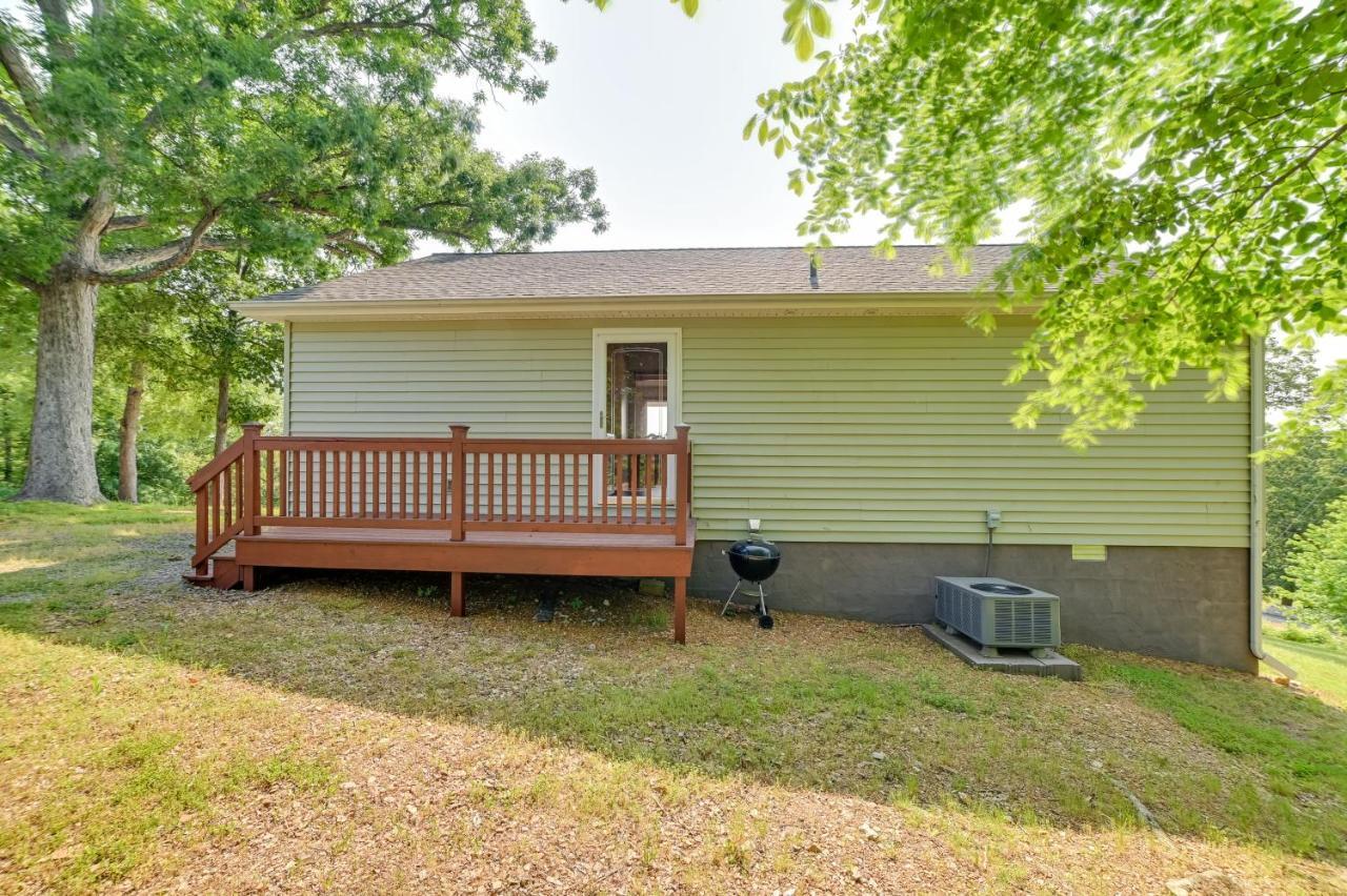 Kentucky Lake Getaway With Lookout Deck, Water View! New Concord 외부 사진